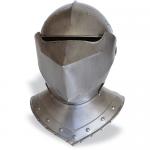 Armours - Medieval helmets - Helmet armor - Helmet Man to Tuscany, Helmet armor to tile the top with rib median used as head protection in the armor. Dimensions: 30x35x36 cm.