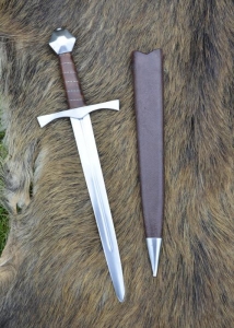 Medieval dagger, Swords and Ancient Weapons - Daggers and Sabres - Half sword or dagger used in the fifteenth century as an extra weapon by infantry soldiers, archers and halberds in particular.