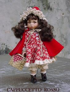 Cappuccetto Rosso, Bambole porcellana da collezione - Personaggi delle Fiabe in porcellana - Collezione Fiabe. Porcellana di bisquit, Altezza 30 cm