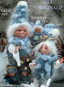 Gelo, bambola in porcellana, Fate Folletti di Porcellana - Folletti elfi in porcellana - Personaggio in porcellana di bisquit, bambola artigianale, altezza: 27 cm. Prezzo riferito al singolo personaggio Gelo.