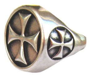 Templar Cross Ring, Jewellery - Templar Medieval - Templar Cross Ring in Silver made of silver. Available in various sizes, internal diameter: 18mm, 19mm, 20mm, 21mm, 22mm.