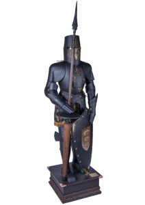 Medieval Armour (Decorative), Armours - Medieval Armour - Medieval armour provided with an arabesqued fabric gown, two ostrich plumes inserted in the apposite holder of the helmet (not shown, available in different colours)and a wooden platform reinforced with metallic angles.
