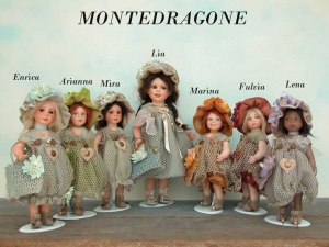 Lia, Porcelain Doll - Height: 43 cm, Collectible Porcelain Dolls - Porcelain Dolls (New) - Biscuit porcelain doll collection Montedragone, height: 43 cm. Costumes are made of the finest fabrics and accessories,