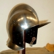 Armature elmi scudi - Elmi medievali - Elmo Indossabile,  spessore: 1,2 mm

indicare nelle note la circonferenza della testa
