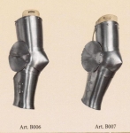Armature elmi scudi - Parti di Armatura - Parte medievale di armatura a protezione del braccio, equipaggiato con coietti in pelle per essere indossato.