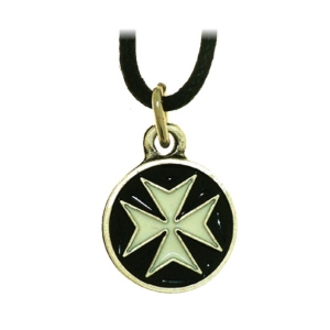 Knight of Malta Pendant, Jewellery - Templar Medieval - The Cross of Malta, it's the emblem of the military/monastic order of Malta. Knight of Malta pendant. Made of metal enamelled with hypoallergenic treatment, comes with his collar cotton.