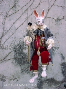 Coniglio Marionetta, Bambole porcellana da collezione - Marionette in porcellana - Personaggi in porcellana di bisquit Altezza 62cm.