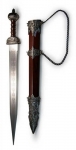 Ancient Rome - Roman swords - Black Roman Dagger with scabbard and chain. Total length 78 cm. Blade steel: lengths: 56 cm, handle and sheath red metal.