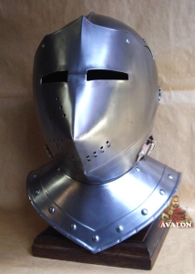 Helmet Armor, Armours - Medieval Helmets - Helmet to the German armor, used in the first decades of the sixteenth century as a leader in armor protection, file size: 30x38x36 cm.