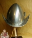 Armature elmi scudi - Elmi medievali - Elmo Indossabile,  spessore: 1,2 mm

indicare la circonferenza della testa nelle note