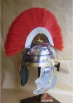 Antica Roma - Elmi romani - Elmo con cresta longitudinale - Versione Delux. Piuma con forcella. Disponibile con piume in due colori: Rosso e Bianco.