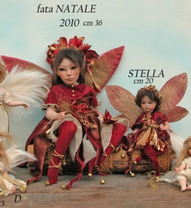 Stella bambola in porcellana, Fate Folletti di Porcellana - Angeli  folletti Fate in porcellana - Bambola fata da collezione in porcellana di biscuit, posizione seduta, altezza: 20 cm.