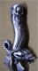 Spade e Armi antiche - Spade Leggendarie - Pugnale di Merlino costituito da una lama curva in acciaio e formimento con decorazioni teriomorfe che terminano con pomellatura raffigurante il volto del Mago in metallo argentato.