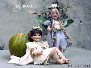 Thrush, Porcelain Fairy Dolls - Porcelain Gnomes - Doll Porcelain seated figure, height Height: 22/34cm.