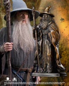 Gandalf - Scultura in bronzo, Mondo del Cinema - Hobbit Collection - Scultura di Gandalf in bronzo, riproduzione di Gandalf scultura in bronzo, misura 20 centimetri