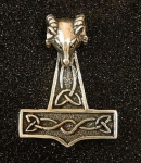 Jewellery - Celtic Jewellery - Large Thor’s Hammer (Mjolnir)  with ram head, silver
Beautiful and solid Thor's hammer from silver. Height: approx. 47 mm
Width: approx. 33 mm
Weight: approx. 20.6 g