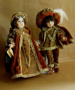 Bambole Giulietta e Romeo, Bambole porcellana da collezione - Bambole porcellana Montedragone - Bambola in porcellana di Bisquit. Altezza 34 cm.
