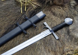Medieval sword steel, Swords and Ancient Weapons - Medieval Swords - This accurate replica of a real late medieval Museum piece is very light and well balanced. It comes with a leather-wrapped wooden scabbard with steel fittings.