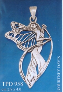Faery, Jewellery - Celtic Jewellery - Silver 925/100. Size: 2.8 cm x 4cm.