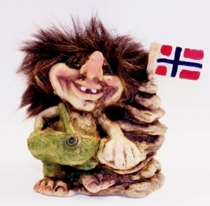 Troll Nyform 96, Troll  NyForm - Troll NyForm Piccoli - Troll norvegese in materiale naturale, oggetto da collezione internazionale. Altezza: 12 - larghezza: 10 cm
