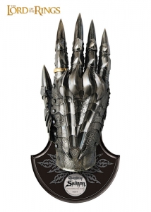 Gauntlet of Sauron - Lord of the Rings, World Cinema - Gauntlet of Sauron, strictly limited to 1000 pieces worldwide, each one is individually serialized on a steel plate mounted to the display. The wall display is made from wood and features a graphic motif of Sauron.