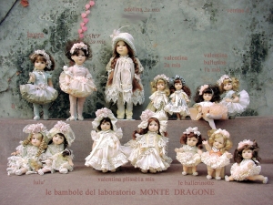 Bambola Adelina  A, Bambole porcellana da collezione - Bambole porcellana Montedragone - Bambola da collezione in porcellana di Bisquit, altezza 48 cm