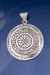 Zodiac Celtic, Jewellery - Celtic Jewellery - Pendant to represent the zodiac Celtic Silver 925/100. Measurements: 4cm x 3 cm.